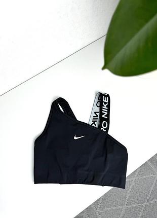 Спортивний топ nike