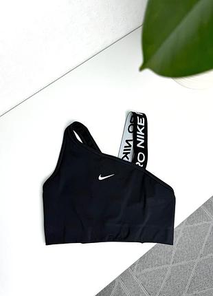 Спортивний топ nike 3