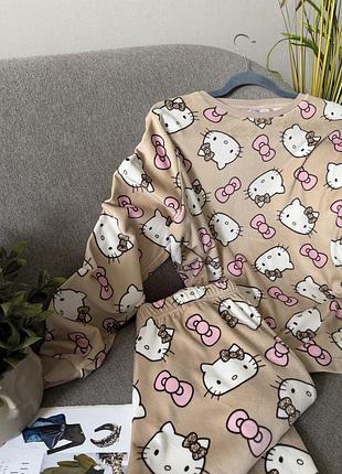 Велюрова піжама hello kitty 2