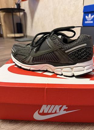 Кросівки nike vomero 5 6