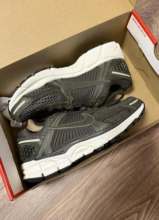 Кросівки nike vomero 5 4