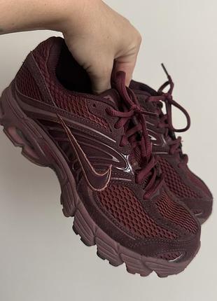 Nike air max moto 2k