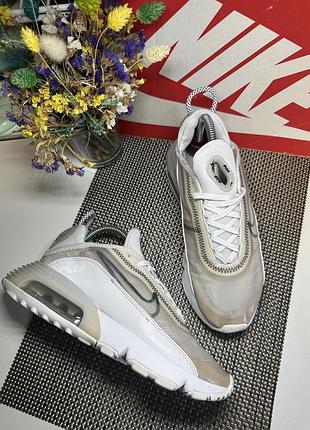 Оригинальные кроссовки nike