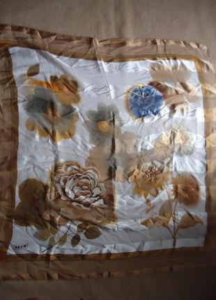Роскошный шелковый платок с цветами 85*85