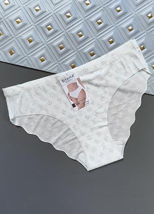 Бесшовные женские трусики diana intimates молочного цвета