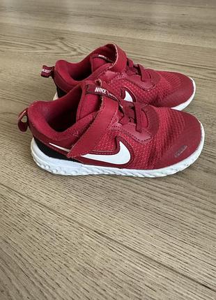 Кросівки nike, по етикетці 27 розмір, 16 см.