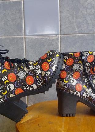 Скоро helloween! яскраві чобітки на час хеллоуїну і не  тільки