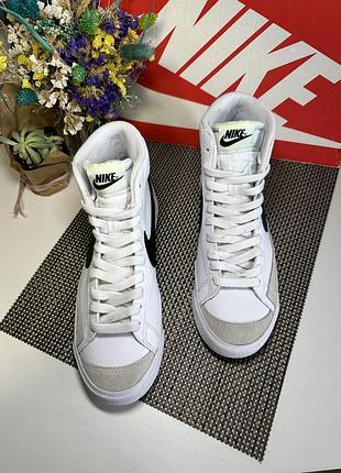 Кросівки nike blazer 5