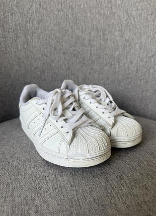 Шкіряні кросівки adidas