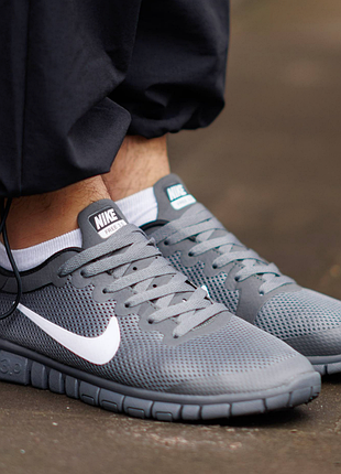 Чоловічі кросівки nike free run grey white темно сірі легкі повсякденні найк літні спортивні дихаючі текстильна сітка весна літо