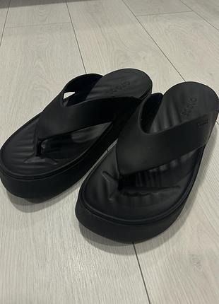 Вʼєтнамки crocs