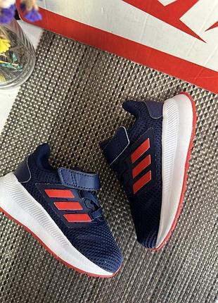 Кроссовки adidas 5