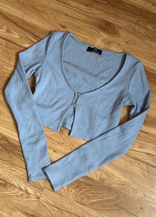 Блакитний укорочений топ кардиган bershka