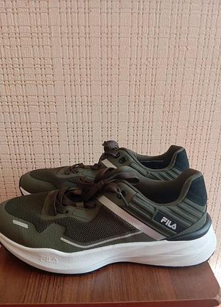 Кроссовки мужские, новые "fila" р.45.