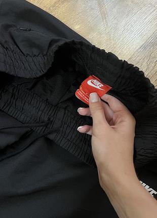 Нейлонові штани nike 3