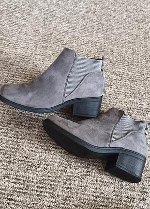 Ботинки челси от бренда krush (модель chelsea boots с эластичными вставками в рубчик) 4