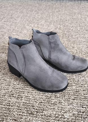 Ботинки челси от бренда krush (модель chelsea boots с эластичными вставками в рубчик) 3