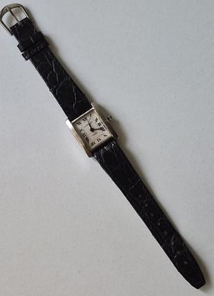 Кварцовий годинник cartier. робочі, вінтажні, жіночі годинники.