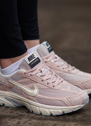 Женские кроссовки nike initiator pink white grey gore-tex модные современные кожаные розовые найк инитиатор спортивные тексты