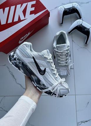 Nike initiator custom grey