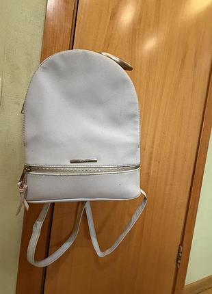 Рюкзачок белый