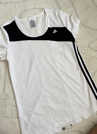 Футболка adidas