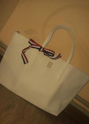 Сумка-тоут від tommy hilfiger, томмі хілфігер, біла