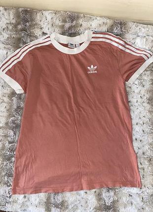 Жіноча футболка adidas originals 3-stripes (xs / s), рожева / пудрова