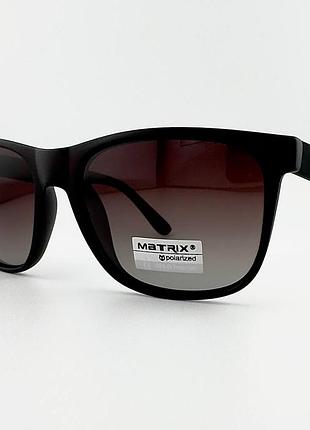 Чоловічі сонцезахисні окуляри matrix mt8332 a705-p94-a769 з поляризацією, коричневі
