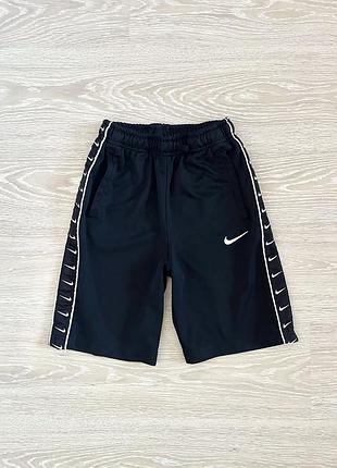 Nike оригінал підліткові шорти з кишенями