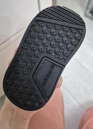 Детские уроссовки adidas 8