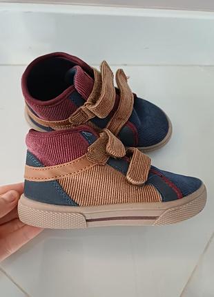 Кроссовки ботинки carters