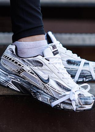 Женские кроссовки nike initiator custom черно белые влагостойкие стильные беговые на лето весну брендовые качественные найк инициатор кастом