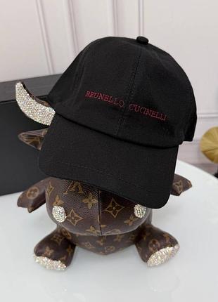 Кепка brunello cucinelli з написом три кольори