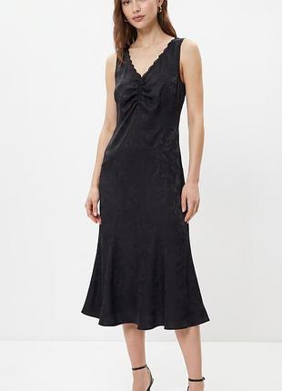 Витончена чорна сукня міді m&s collection із жакардовим візерунком розмір 42