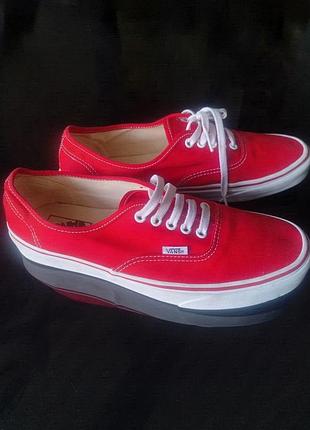 Скейтери червоні кеди vans authentic унісекс розмір 43