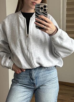 Жіночий сірий бомбер zara