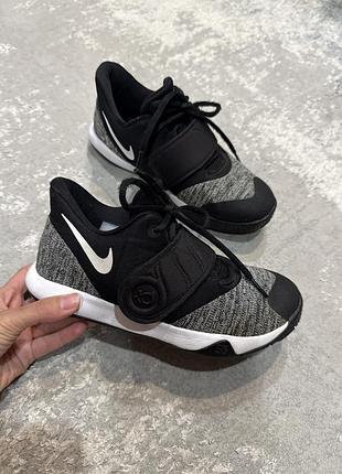 Кросівки nike 35 розмір 2