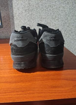Продам кроссовки new belance 3