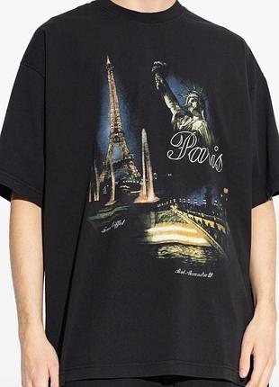 Футболка чорна з принтом night in paris vetements