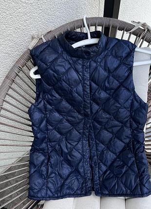 Женский ультралегкий пуховой жилет uniqlo