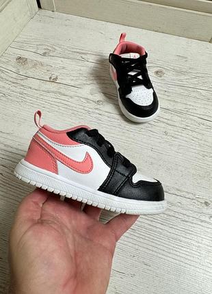 Кросівки jordan 1 low alt
