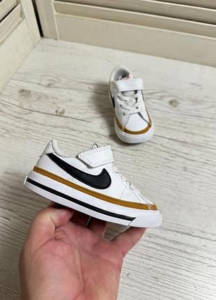 Кросівки nike court legacy