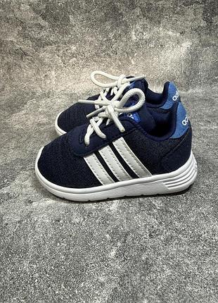 Оригінальні кросівки adidas 8