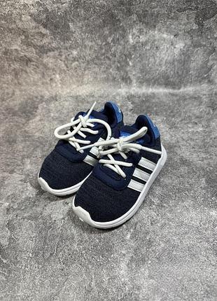 Оригінальні кросівки adidas 5