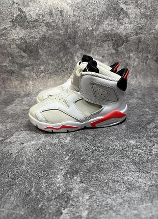 Оригінальні кросівки jordan nike 5