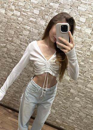 Біла кофтинка укорочена 2