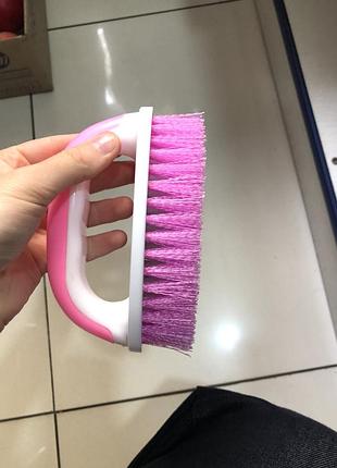 Щітка для килимів