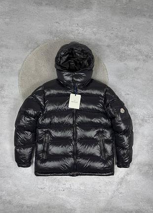 Пуховик moncler