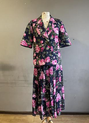 Костюм в квіти 10